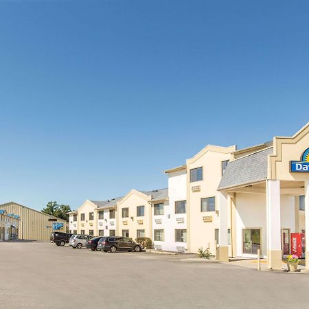 Days Inn By Wyndham Effingham Extérieur photo