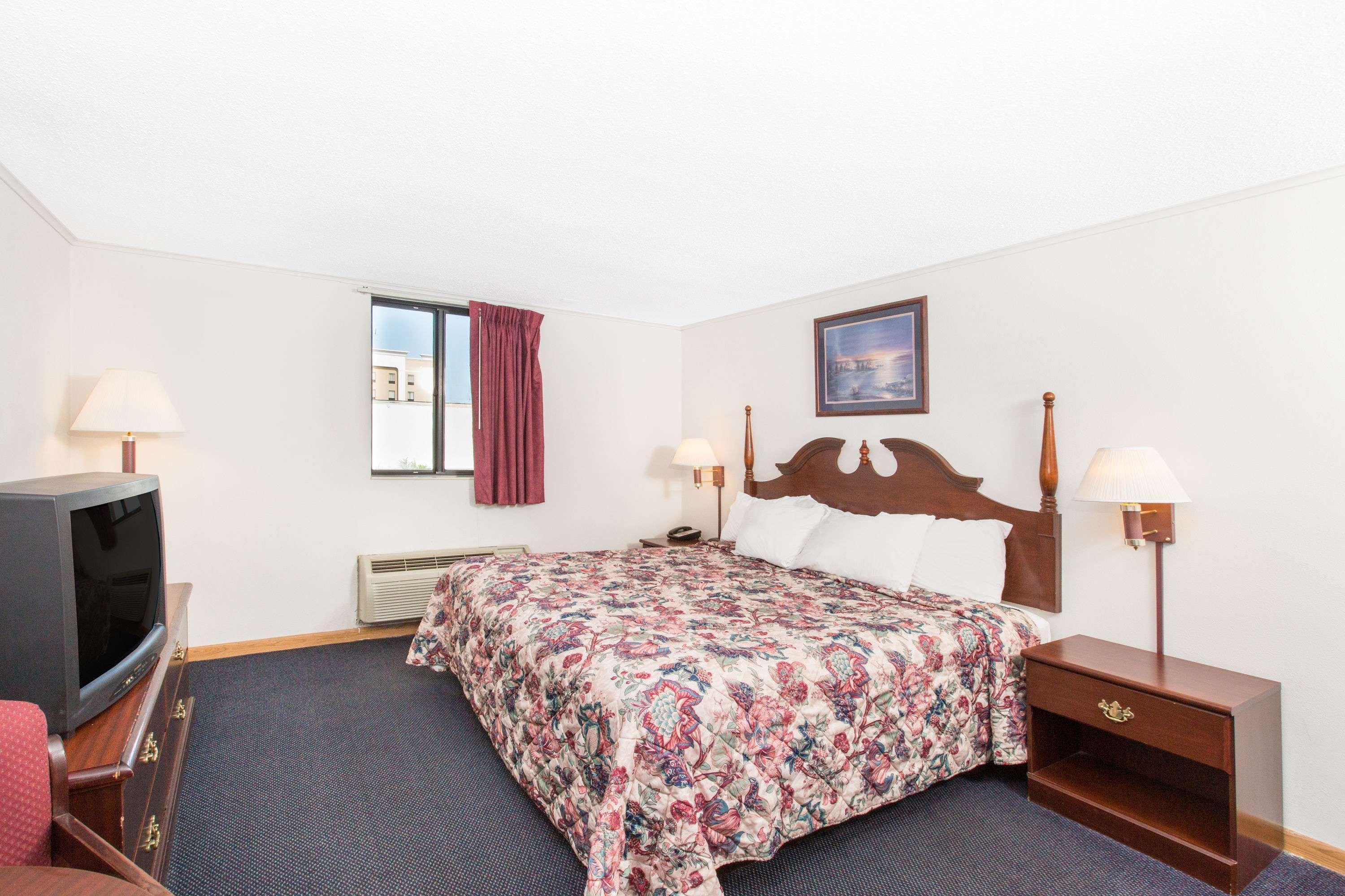 Days Inn By Wyndham Effingham Extérieur photo