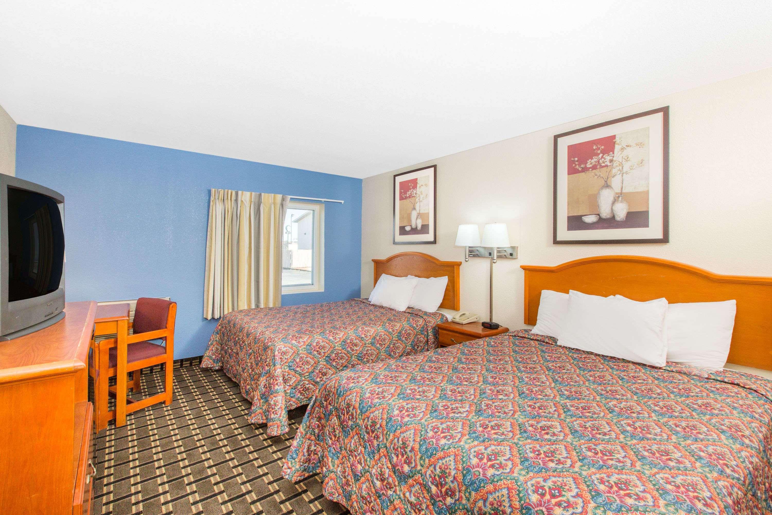 Days Inn By Wyndham Effingham Extérieur photo
